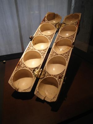 10세기 무슬림 스페인의 상아판