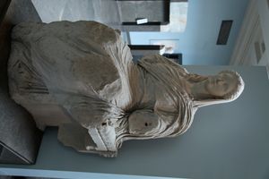 크니도스의 데메테르, 헬레니즘 시대 대리석 조각, 기원전 350년경