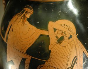 디오니소스 (왼쪽, 덩굴관을 썼으며, 티르소스를 들고)가 기간테스와 싸우는 모습, 아티카, 적색상 그림 펠리케, 기원전 475–425년경 (루브르 박물관 G434).