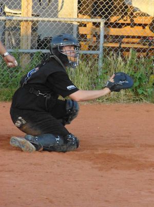 소프트볼에서의 좌투 포수