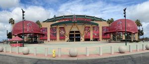 에인절 스타디움 외관