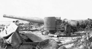 사이판 전투 이후 사이판에서 발견된 일본 6인치(152mm) 해안 방어포