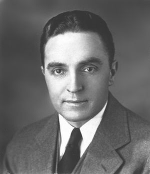 베이비페이스 넬슨에게 임무 수행 중 부상을 입은 FBI 특별 수사관 제이 C. 뉴먼