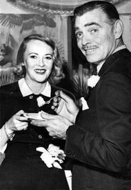 네 번째 부인 실비아 애슐리와 함께