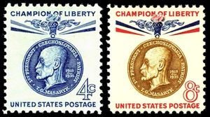 1960년 미국 정부는 토마시 마사리크를 기리기 위해 두 개의 우표를 발행했다 -- 자유의 챔피언 우표 시리즈의 일부