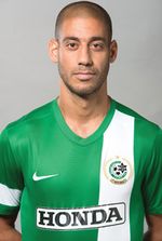 야니브 카탄, 클럽에서 15년간 활약했고 2006–14년 팀 주장.