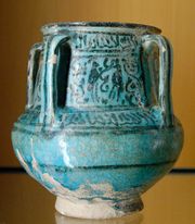 아이유브 시대 이집트에서 제조된 도자기