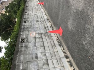 오사카부 북부 지진의 영향을 받아 철거되는 블록 담장 (다카쓰키 시립 마쓰바라 초등학교)