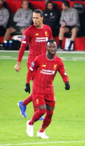 2019년 리버풀에서 뛰고 있는 케이타 (앞)