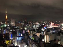 사카에 지구의 야경