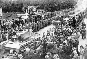 폴란드 군대가 1938년 체스키테신으로 진입하는 모습. 폴란드는 이 지역을 포함한 자올지에를 합병했다.