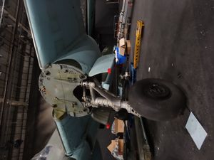 표준 Ju 88 주 착륙 장치 설치, V6 시제품부터