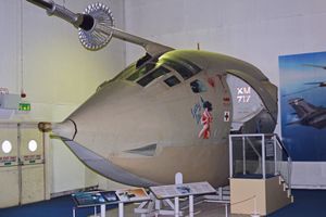 XM717 'Lucky Lou' 기수