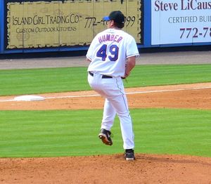 2007년 스프링 트레이닝에서 뉴욕 메츠 소속으로 투구하는 험버