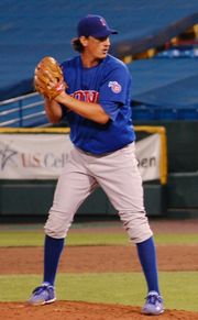 2010년 아이오와 컵스에서 투구하는 서마저