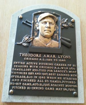 명예의 전당에 있는 라이언스의 명판.