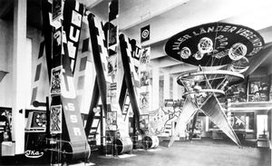 1928년 쾰른 Pressa 전시회 소련관 내부