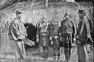 아카족 여성, c. 1900