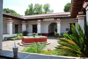 보르다 하우스 안뜰