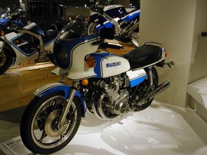 2006년 바버 빈티지 모터스포츠 박물관에 전시된 스즈키 GS1000S