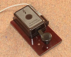 독일 전신 키의 베이클라이트 덮개