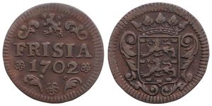 1702년 레이우아르던에서 주조된 구리 1 듀이트 동전. 앞면에는 도시의 문장이 묘사되어 있다.