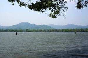 서호의 삼담인월