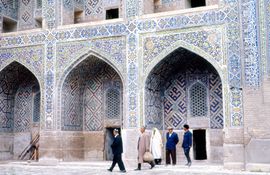 1964년 사마르칸트의 셰르-도르 마드라사에 모인 사람들