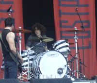 2007년 리즈 페스티벌에서 로스트프로펫츠와 함께한 일란 루빈.