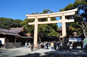 오모테산도는 메이지 신궁의 참배길로 정비되었다