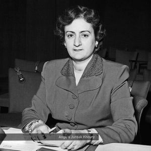 안젤라 주르다크 쿠리, 레바논 최초의 여성 외교관
