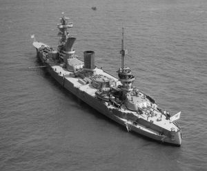 1937년 스핏헤드 함대 검열에서의 소련 전함 마라트