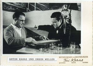 안톤 카라스와 오슨 웰스가 카라스의 호이리거 Zum Dritten Mann에서