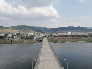 중화인민공화국의 집안 공로구에서 바라본 만포 세관