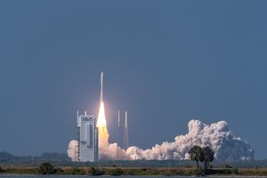 아틀라스 V가 2020년 3월 26일 미국 우주군의 첫 우주 발사를 수행
