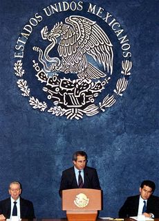 에르네스토 세디요, 1994-2000년 행정부 이양 회의에서, 로스 피노스의 아돌포 로페스 마테오스 룸