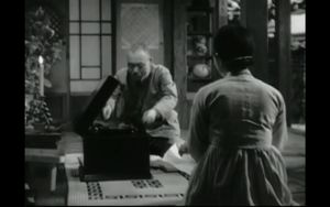 愛の誓}})》 중 한 장면