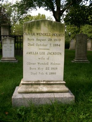 케임브리지, 매사추세츠의 마운트 오번 묘지에 있는 홈스와 그의 아내의 무덤