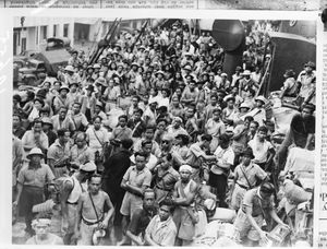 로무샤가 네덜란드에 의해 해방된 후. 수천 명의 노동자가 일본 점령 하에 사케티-바야 철도 건설 중 사망했다.