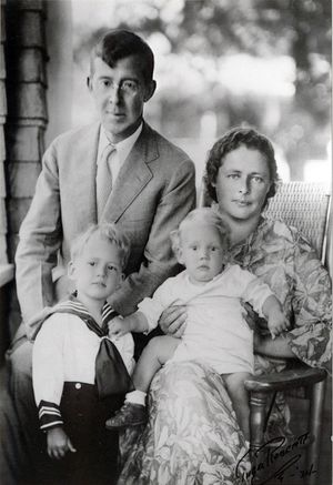 1934년 피티림 소로킨과 그의 가족.