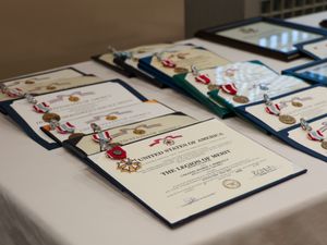 공로 훈장 수여 증서