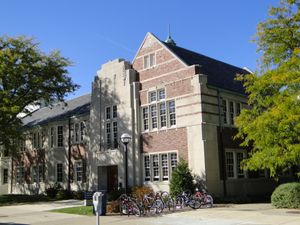 스탠퍼드 립시 학생 출판 건물