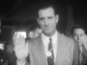 미 육군 입대 선서 중인 그린버그