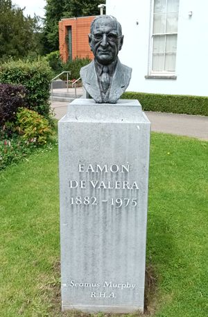 피츠제럴드 공원의 데 벌레라 흉상