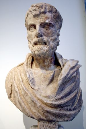 헤로데스 아티쿠스는 서기 144년까지 대리석으로 경기장을 재건했다.