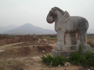 당 선종의 능묘인 정릉(貞陵)은 섬서성경양현에 위치해 있다.