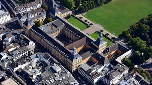 본 대학교 선제후 궁전