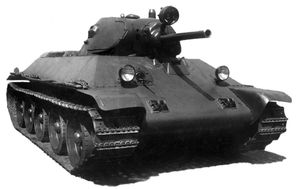 T-34 1940년형 오리지널 모델 - 반동 메커니즘을 수용하는 포방패 하단의 돌출부 아래에 L-11포의 낮은 배럴로 구별된다. 이 생산 전 A-34 프로토타입 차량은 복잡한 일체형 차체 전면부를 가지고 있다.