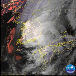 태풍 힌남노가 9월 6-7일 한국에 상륙하는 모습.