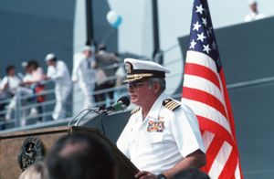 USS 빈센스호의 함장 윌리엄 C. 로저스 3세